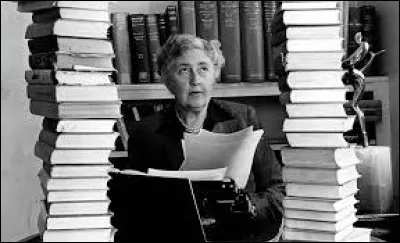 Lequel de ces personnages n'est pas d'Agatha Christie ?