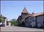 A proximit de la valle du Taurion et au pied du mont Gerbassou, cette petite ville active offre un cadre champtre. Trsor de l'glise St-Antoine, chteau Montmry.