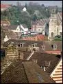 Ce petit centre industriel abritait le chteau des ducs de Luynes (vestiges sur la colline). Le marchal Leclerc de Hautecloque possdait le chteau de Tailly.