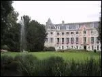 Dans cette Station Verte de vacances, on gote la quitude des bords de Marne. Le chteau Louis XIII ouvre les portes de son parc, entre deux visites aux producteurs de champagne.