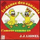 Compltez la phrase suivante : ' C'est la danse des canards... .