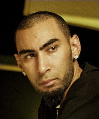 Qui est ce rappeur d'origine marocaine, qui a chant 'Rap inconscient', 'Ca fait mal' , 'Tous les mmes', 'Mes repres', etc ?