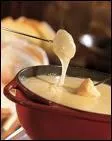 Quelle est cette fondue ralise avec un 'vacherin' qui n'a rien  voir avec le vacherin du 'Mont d'or' ?