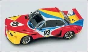 Cette voiture peinte par Alexander Calder est une ...