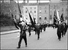 En 1921, le trait de Londres est sign entre les Anglais et les Irlandais, mais il faut encore attendre pour obtenir l'indpendance complte d'une partie de l'le... en quelle anne ?