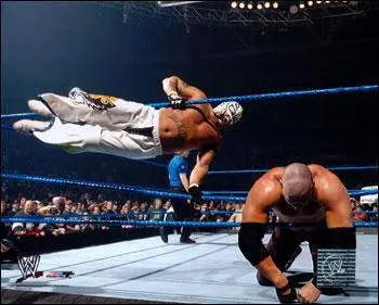 Quel est le finisher de Rey Mysterio ?