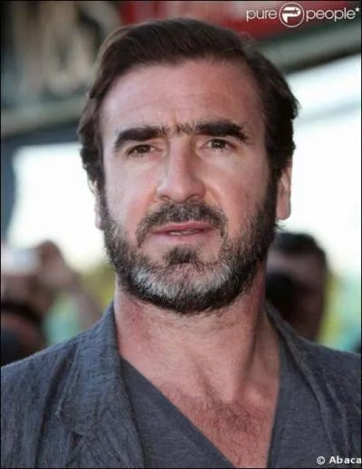 Dans quel club anglais Eric Cantona est-il transféré en 92 ?