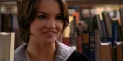 Dans quelle série Rachael Leigh Cook interprète le rôle de Devon ?