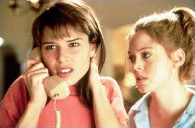 Dans Scream 1, qui sont les tueurs ?