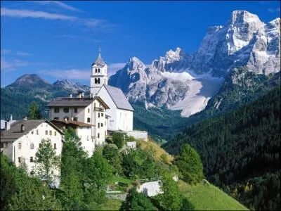 Comment s'appelle ce massif du nord de l'Italie ?