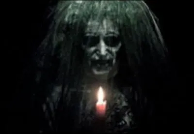 Dans 'Insidious', une vieille dame hante un personnage. Mais lequel ?