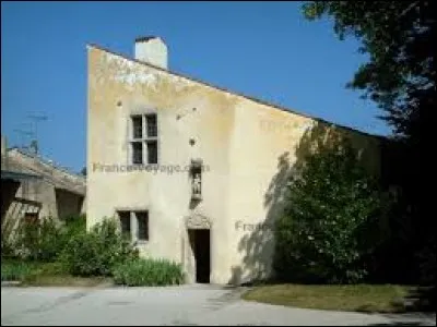 Jeanne d'Arc est née à Domrémy. Où se trouve ce village ?