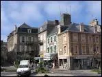 Pour commencer cette nouvelle promenade, je vous emmne dans la ville d'Avranches ( 50 ) o les habitants se nomment ...