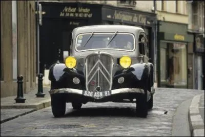 En tte de liste, la Citron Traction de 1934. Au fait, pourquoi ce nom ?