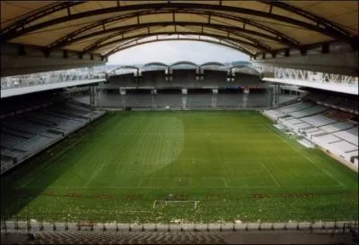 Bientt remplac par un nouveau grand stade, le stade Gerland est l'enceinte sportive...