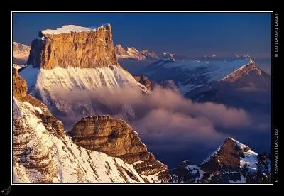 Quelle est cette montagne sur la commune de Chichilianne appele autrefois  Mont inaccessible  qui passe pour avoir abrit Vnus et ses vierges ?