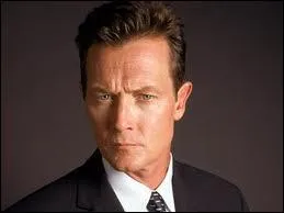 Comment s'appelle cet acteur qui a jou le rle de l'agent Doggett dans  X-files  ?