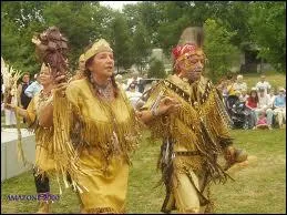 Quelle tribu était l'alliée des Français au Canada ?