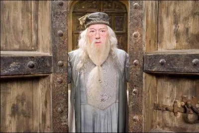 ►Les Personnages◄ Quel est le nom de la mre d'Albus Dumbledore ?