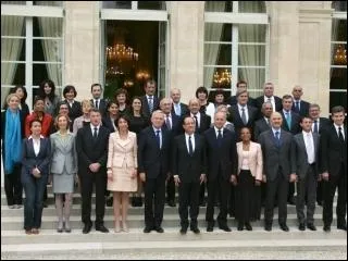 Le gouvernement Ayrault est compos d'une vritable parit hommes-femmes. Vrai ou faux ?