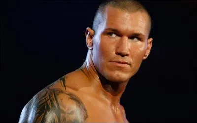 Laquelle de ces prises est un des finishers de Randy Orton ?