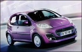 Quelles sont les deux autres surs jumelles de la Peugeot 107 ?