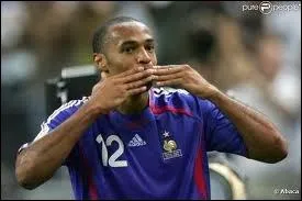 O n'a jamais jou Thierry Henry ?