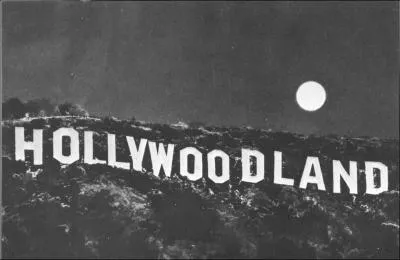 Le fameux panneau Hollywood situ sur le versant sud du Mont Lee indiquait  l'origine HOLLYWOODLAND. Pourquoi ces 4 dernires lettres ont-elles t retires ?