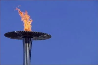 Pour chaque olympiade, quelle est la ville de dpart de la flamme olympique ?