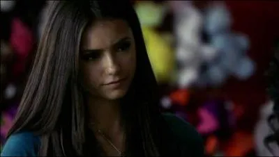 Comment sont morts les parents d'Elena Gilbert ?