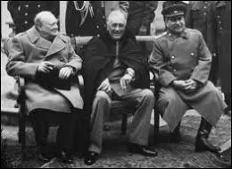  quelle date s'est tenue la confrence de Yalta ?