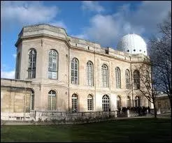 Situ dans le 14eme arrondissement c'est l que se situe l'Observatoire de Paris, mais au fait c'est un ... . .