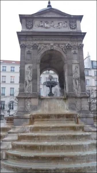 Quel est le nom de cette fontaine ?