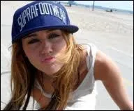 Miley est ne en 1993.