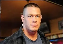 Son nom complet est John Felix Cena Jr.