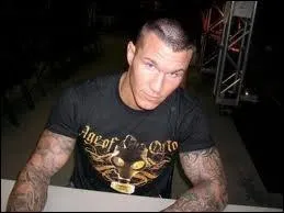 Son nom complet est Randall Keith Orton.