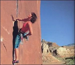 Grimpeuse et alpiniste franaise, premire femme  gravir en hiver les 3 grandes faces nord des Alpes :