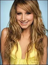 Dans quelle srie, Ashley Tisdale a-t-elle jou avant de prendre sa place dans le tlfilm  High School Musical  ?