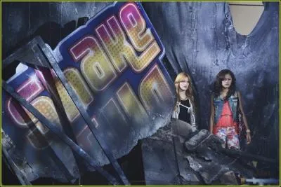  quel moment CeCe et Rocky dcouvrent-elles que  Shake It Up Chicago  a brl ?