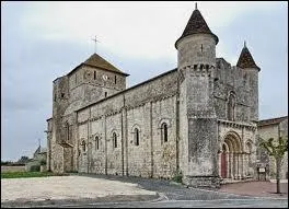 Quel est le nom des habitants de la commune de Bercloux ?