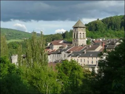 Laquelle de ces villes n'est pas une sous-prfecture de la Haute-Vienne ?