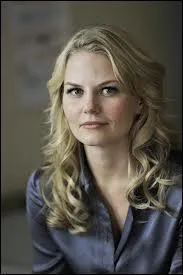 A Storybrooke, je m'appelle Emma Swan. En ralit, je suis...