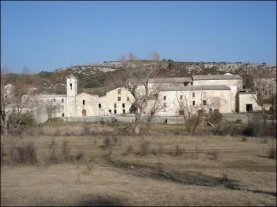 Quel nom porte cette ville fantme situe en France ?