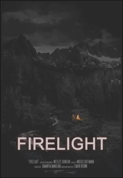 Tourn en 1964, a l'ge de 17 ans  Firelight  est le premier long mtrage de Steven Spielberg. C'est un film de quel genre ?