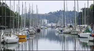 O situez-vous le port de plaisance de Saint-Brieuc ?