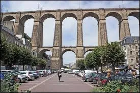 Associez la ville de Morlaix et son viaduc  sa rgion.