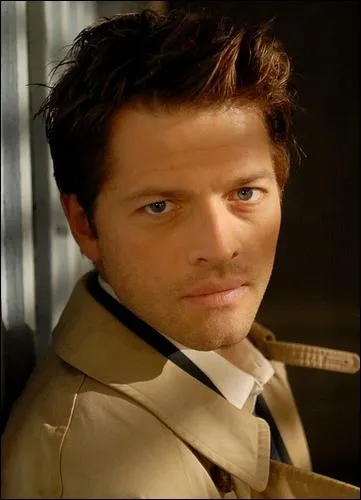 Comment s'appelle le vhicule de Castiel ?