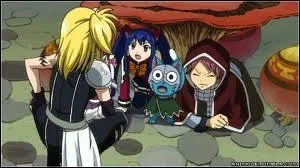 Quand Wendy, Natsu, Happy et Carla voient Lucy d'Edolas, Natsu dit :