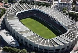 Quel joueur joue dans le Parc des Princes ?