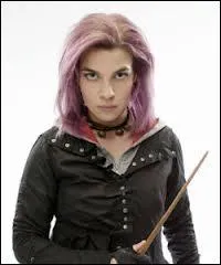 Nymphadora Tonks est morte le 2 mai 1998, lors de la grande bataille de Poudlard, en mme temps que son mari Remus Lupin. Par qui a-t-elle t tue ?